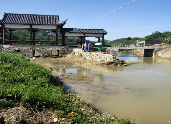 黔西縣甘棠鎮大寨村蔬菜大棚基地龍潭河河道清淤工程河道及人行橋